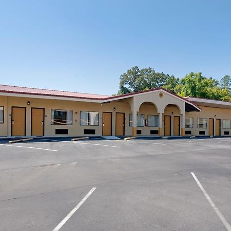 Econo Lodge Inn & Suites Fort Oglethorpe Buitenkant foto