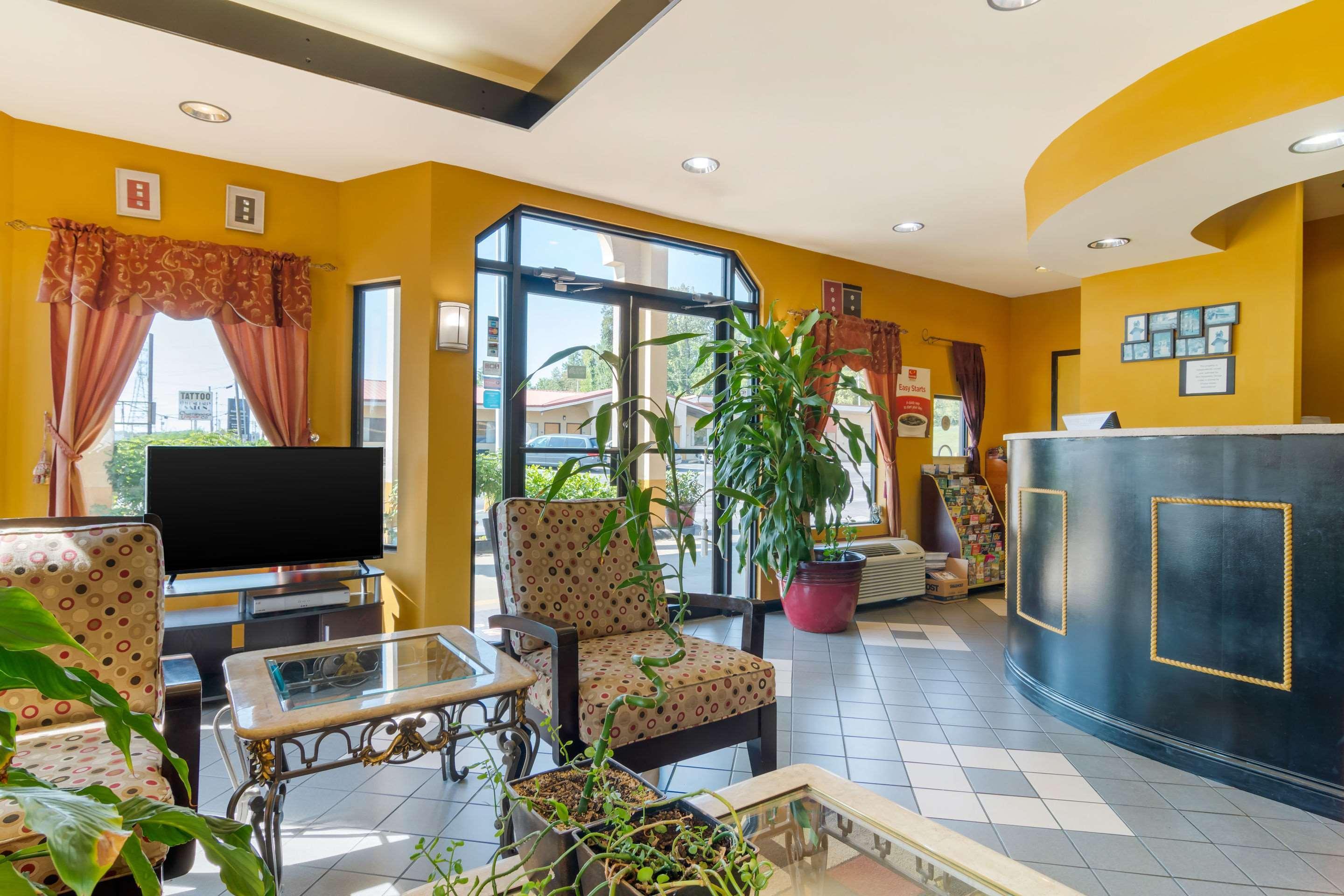 Econo Lodge Inn & Suites Fort Oglethorpe Buitenkant foto