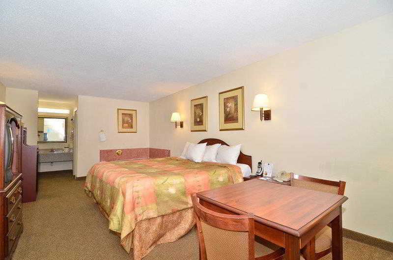 Econo Lodge Inn & Suites Fort Oglethorpe Buitenkant foto