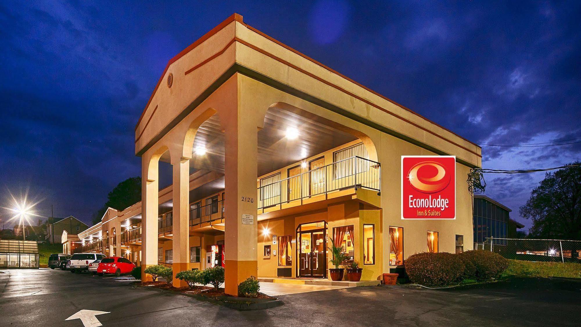 Econo Lodge Inn & Suites Fort Oglethorpe Buitenkant foto