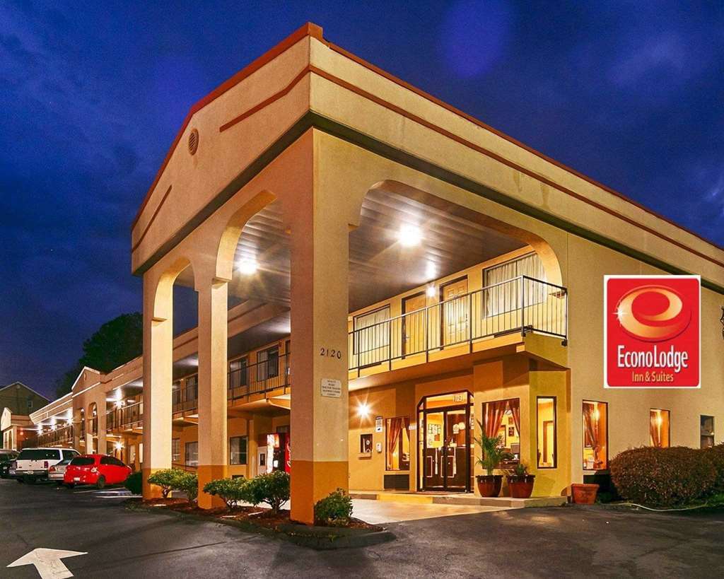 Econo Lodge Inn & Suites Fort Oglethorpe Buitenkant foto
